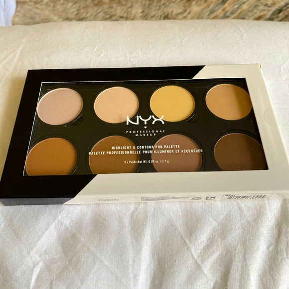 Highlight & Contour Pro Pallete by NYX - Picture 1 of 2